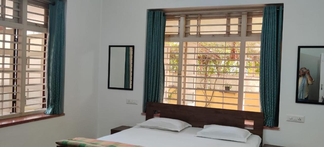 Srinekatan Heritage Villa Homestay Ahmedabad Ngoại thất bức ảnh